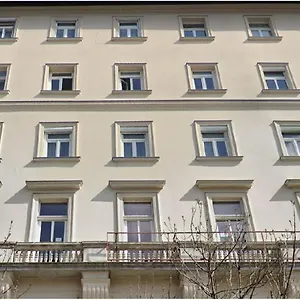 B3 , Budapeszt Węgry